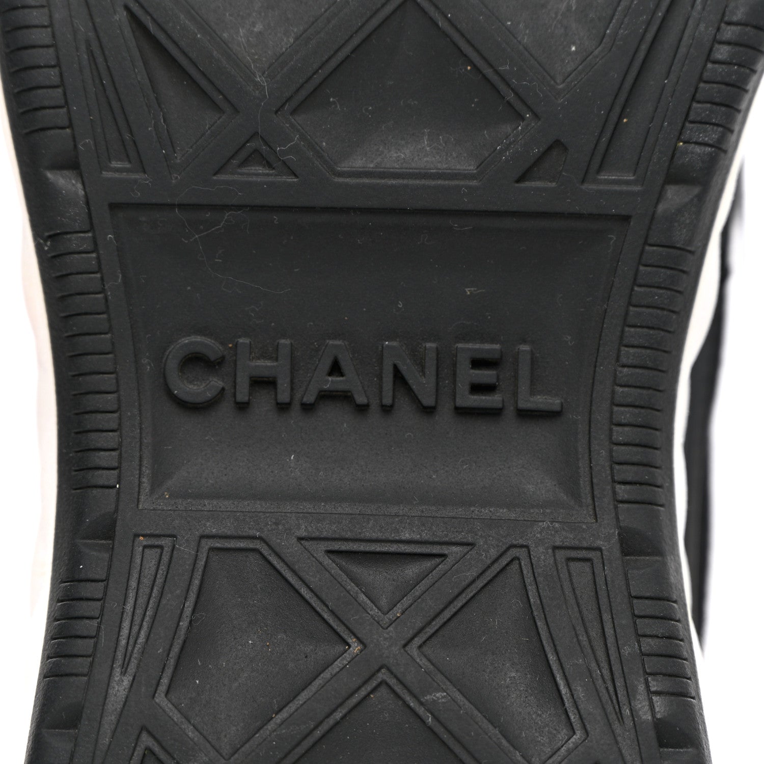 Chanel Velvet Calfskin Mixed Fibers CC Sneakers 41 Black 8 of 17
