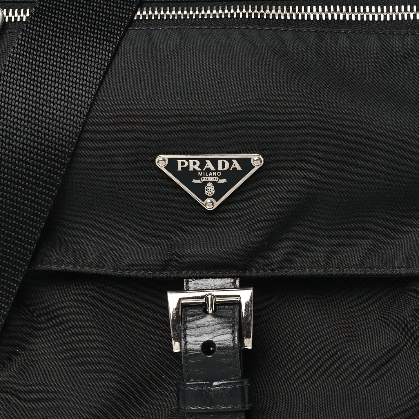 Nylon Vela Messenger Black