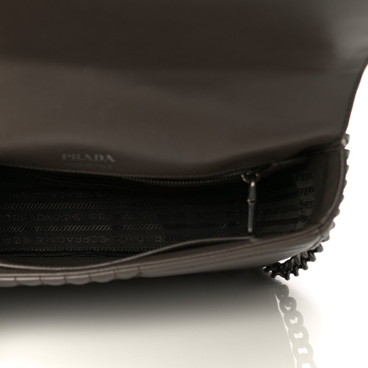 Soft Calfskin Impunture Diagramme Large Chain Flap Shoulder Bag Bambu