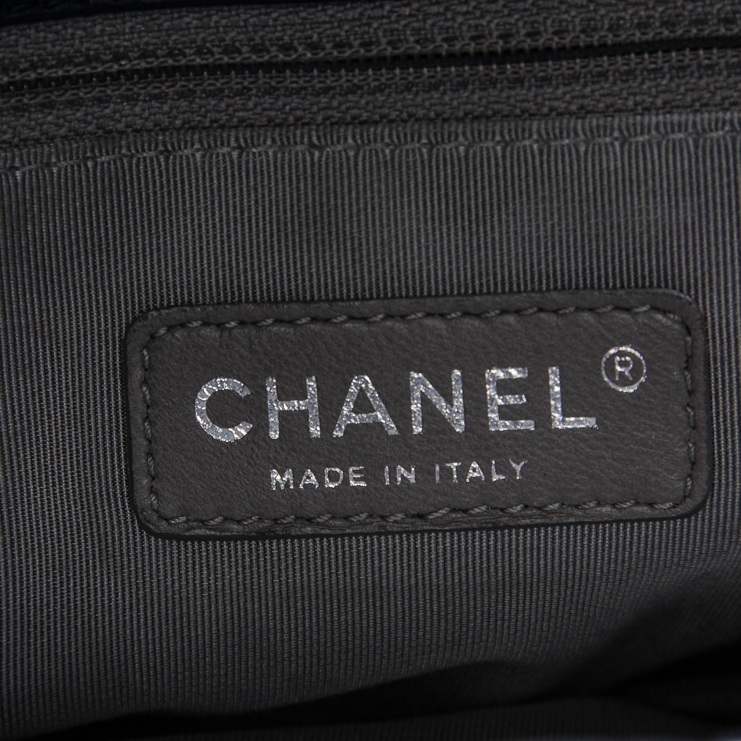 Calfskin Medium Ultra Stitch Flap Navy