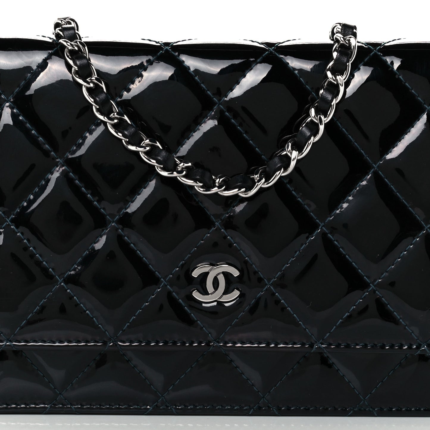 Patent Quilted Wallet On Chain WOC Navy