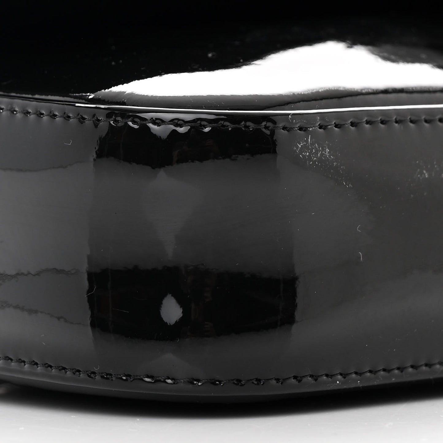 Patent Calfskin Camellia E/W Flap So Black