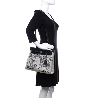 Hermes Vache Hunter Toile Pegase Pop Herbag Zip Retourne 31 PM Bleu Indigo 2 of 14