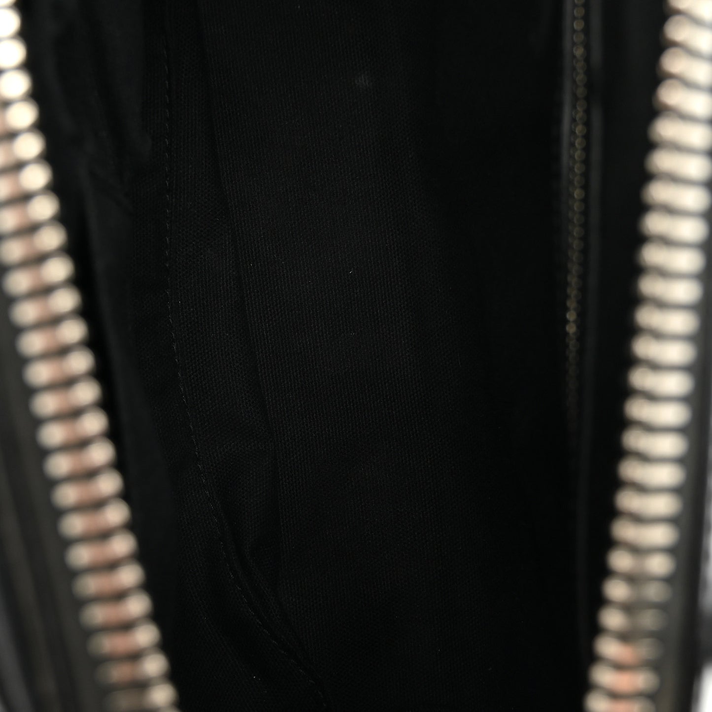 Shiny Lord Calfskin Small Antigona Black