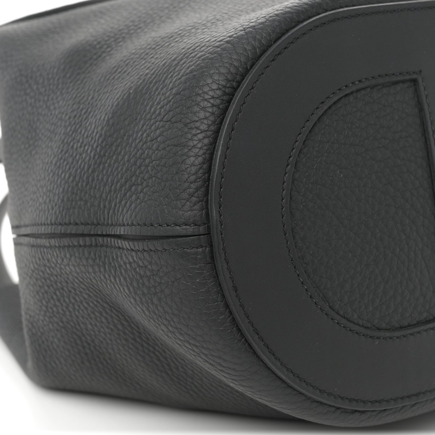 Taurillon Clemence Swift In-The-Loop 23 Bag Black