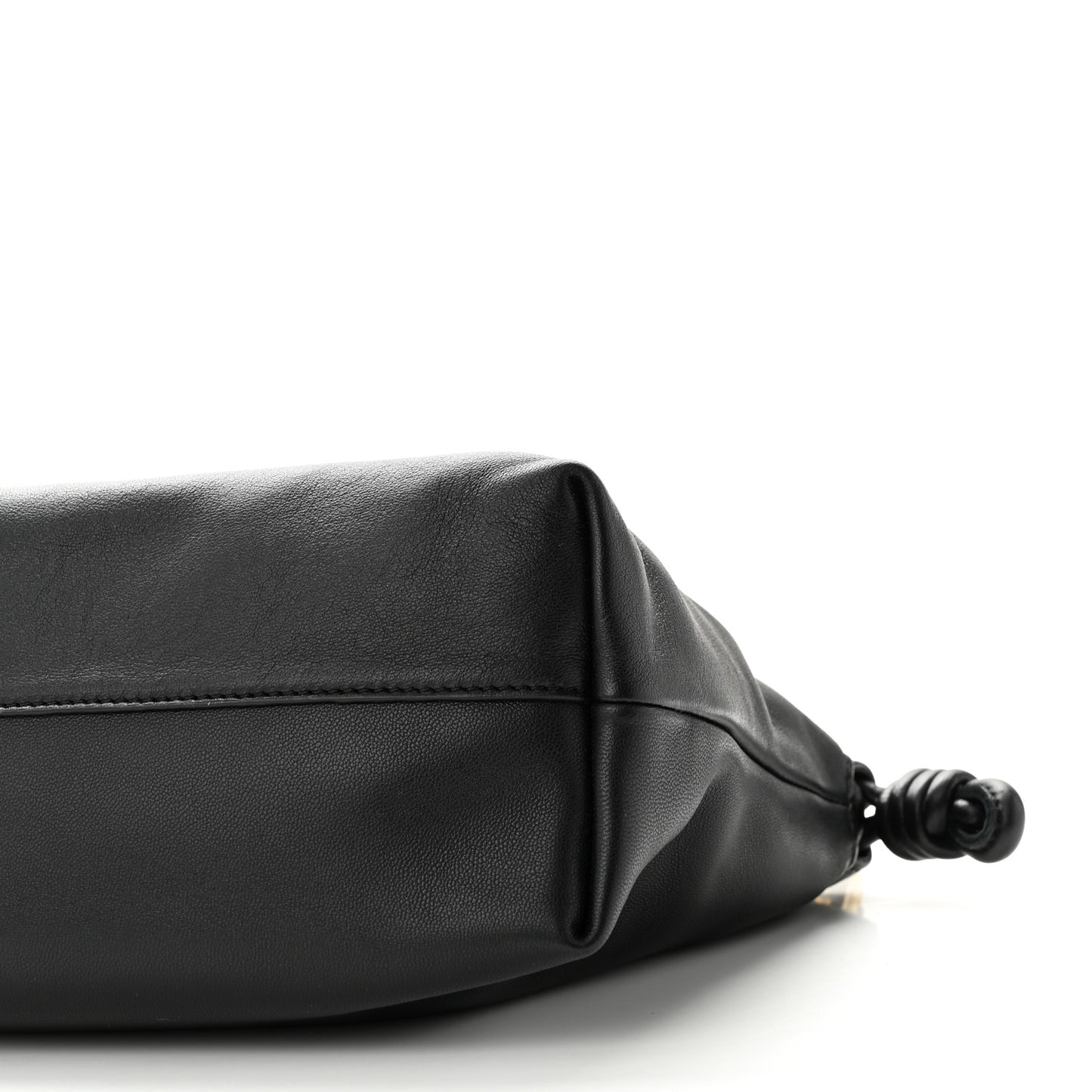 Mellow Nappa Donut Chain Flamenco Knot Clutch Black
