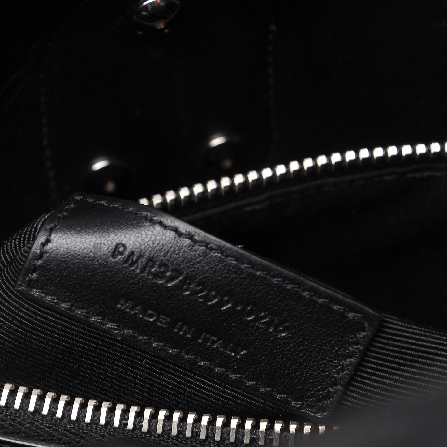 Grained Calfskin Small Sac De Jour Black