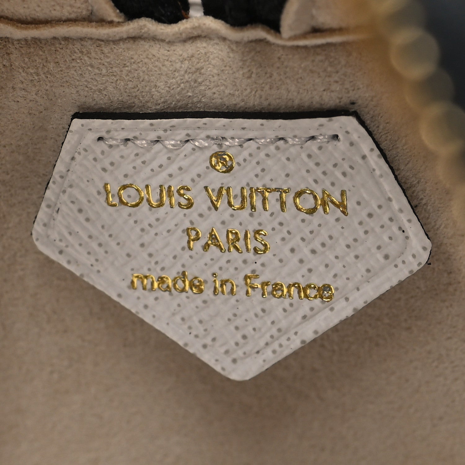 Louis Vuitton Monogram Giant Jungle Beach Pouch Ivory 6 of 9