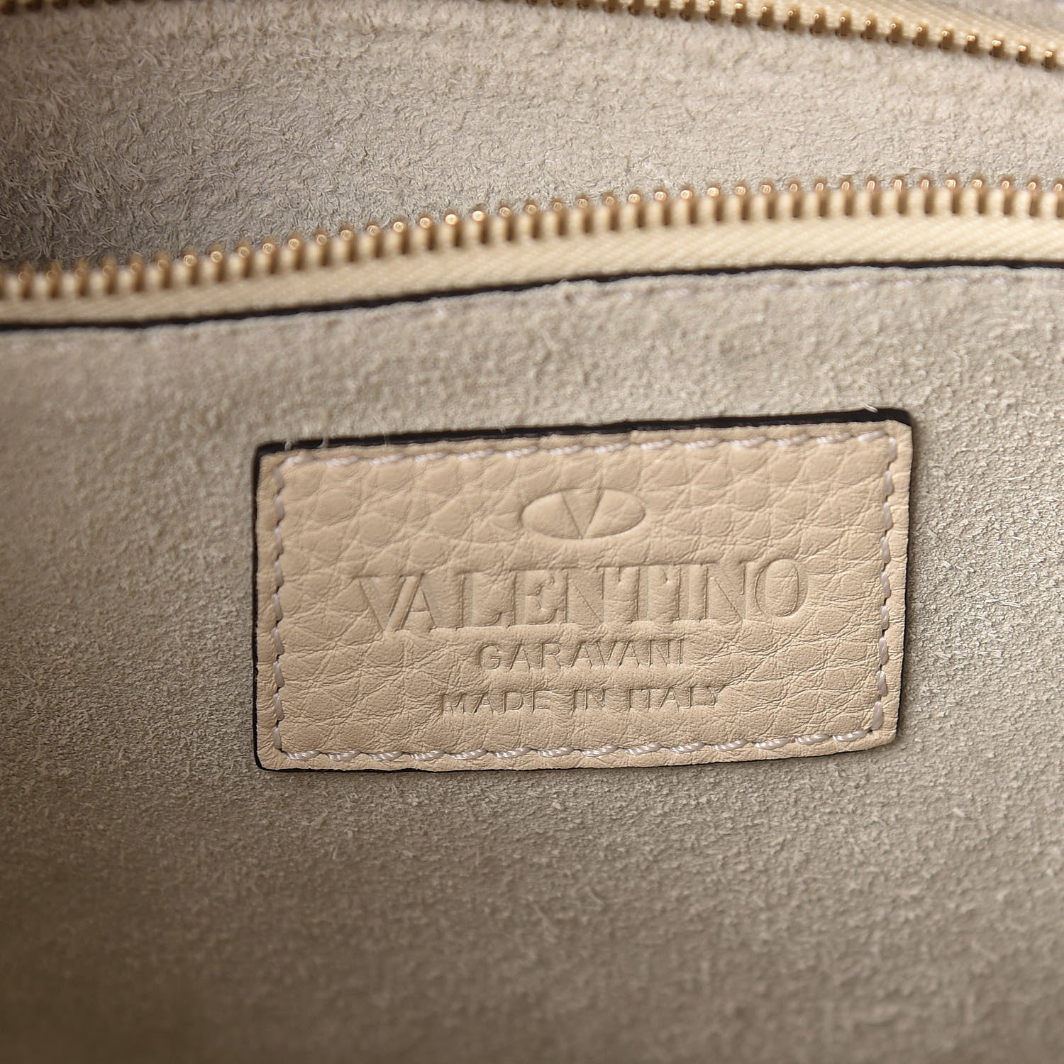 Valentino Garavani Pebbled Calfskin Rockstud Double Handle Cinch Tote Light Ivory 6 of 10