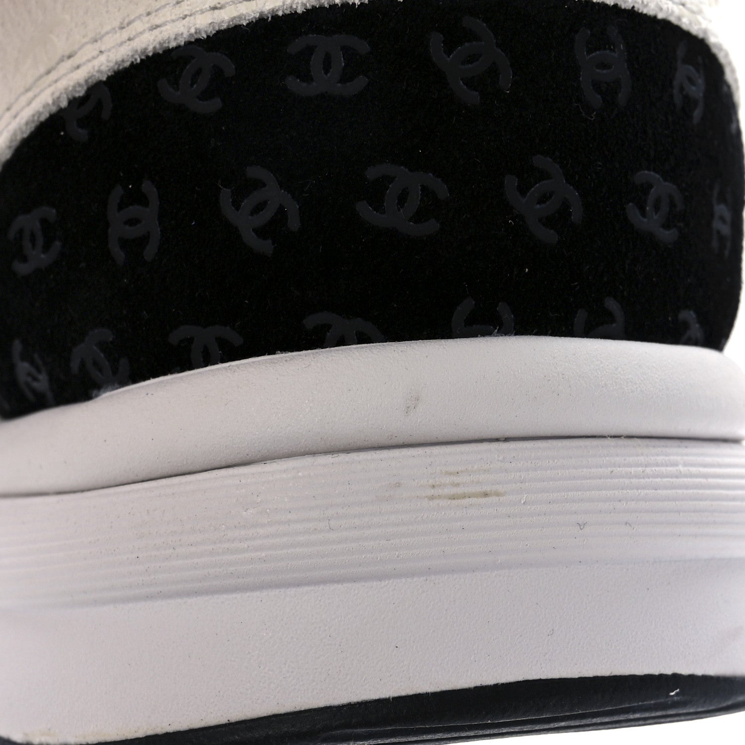 Chanel Suede Calfskin Printed CC Sneakers 43 White Black 8 of 8