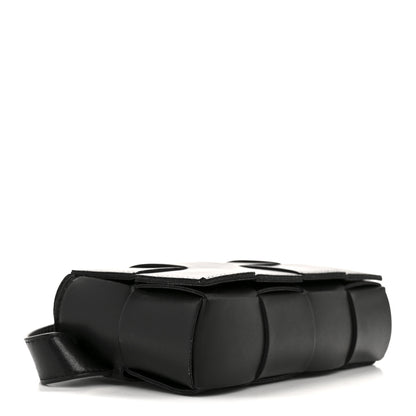 Bottega Veneta Nappa Maxi Intreccio The Belt Cassette Bag Black 4 of 11