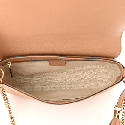 Gucci Pebbled Calfskin Medium Soho Flap Crossbody Camelia 5 of 10