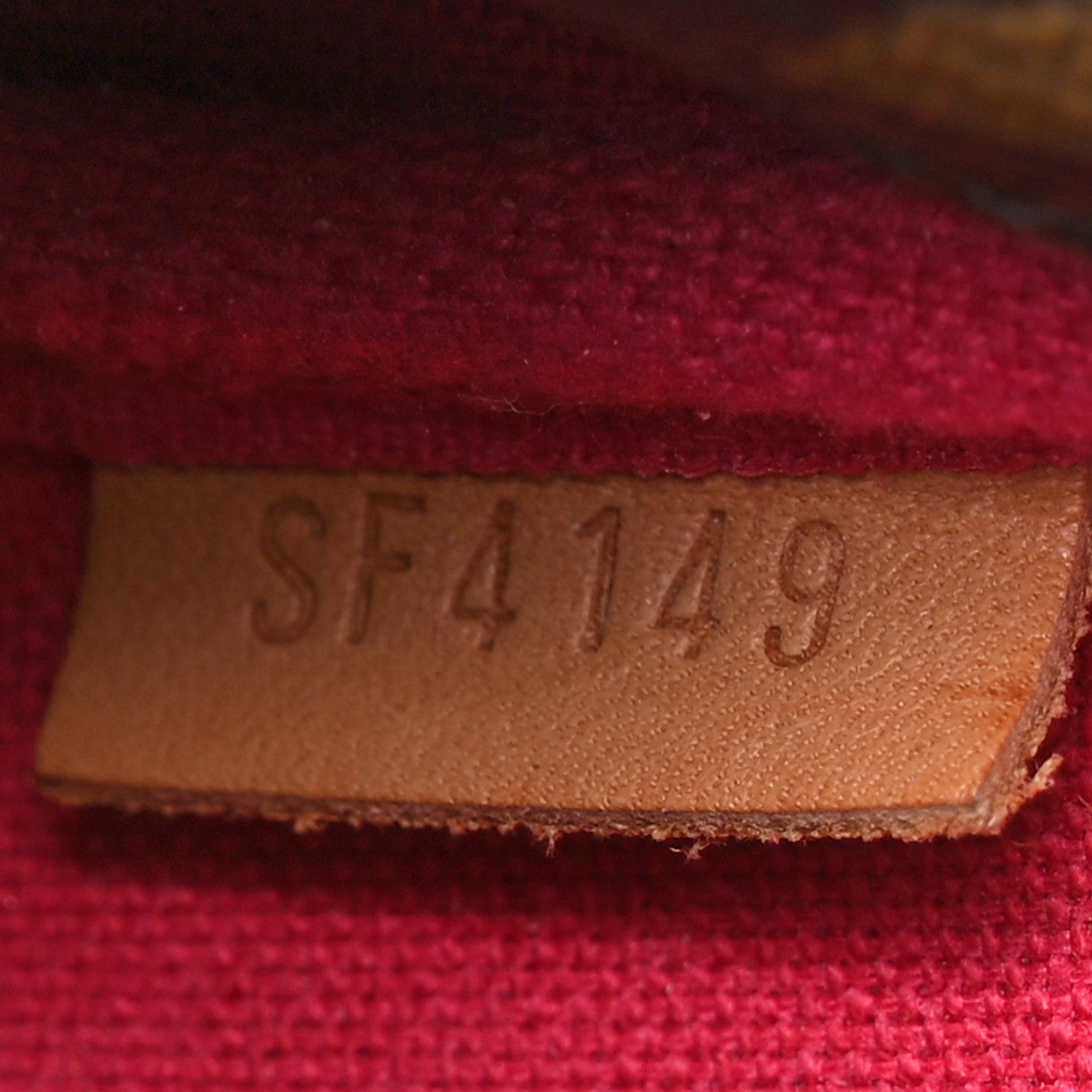 Louis Vuitton Monogram 2019 Christmas Animation Mini Courchevel Pochette Accessories Fuchsia 7 of 7