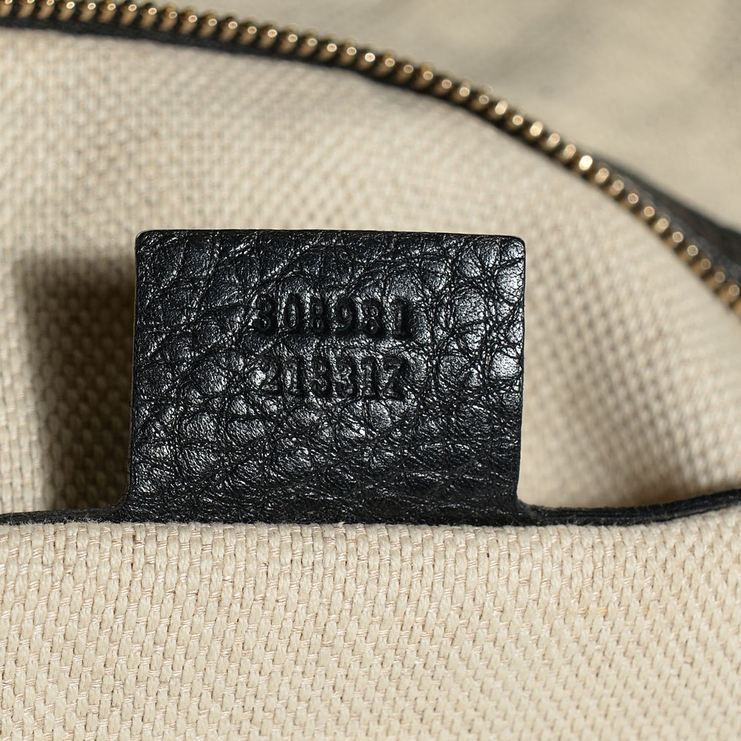 Pebbled Calfskin Medium Soho Chain Hobo Black
