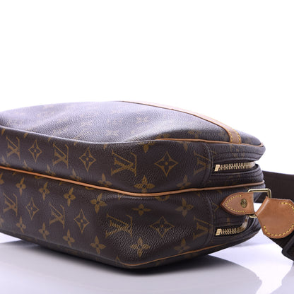 Louis Vuitton Monogram Reporter PM 8 of 11