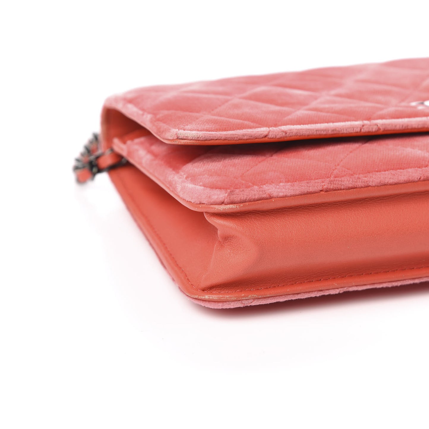 Velvet Classic Quilted Wallet On Chain WOC Coral