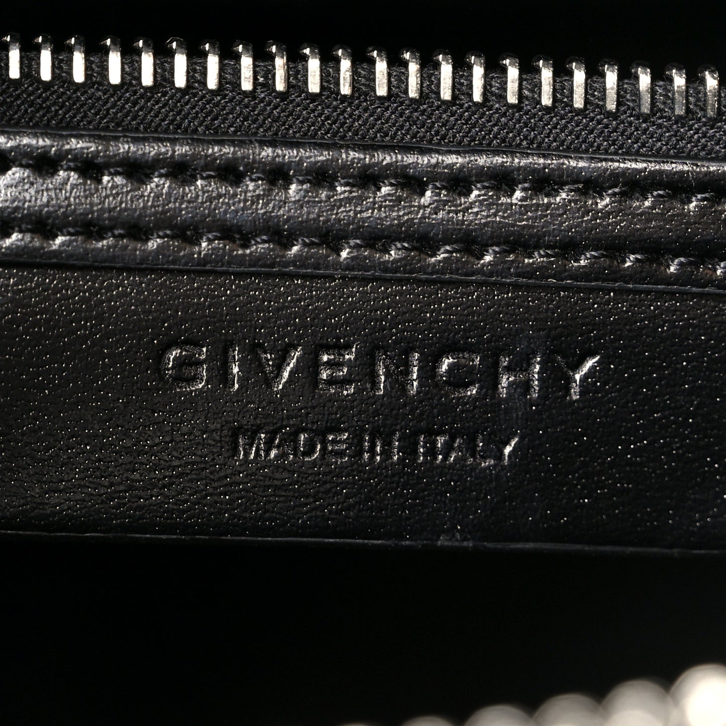 Shiny Lord Calfskin Mini Antigona Black
