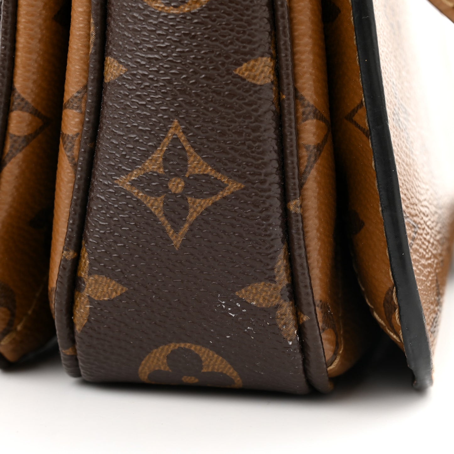Reverse Monogram Pochette Metis