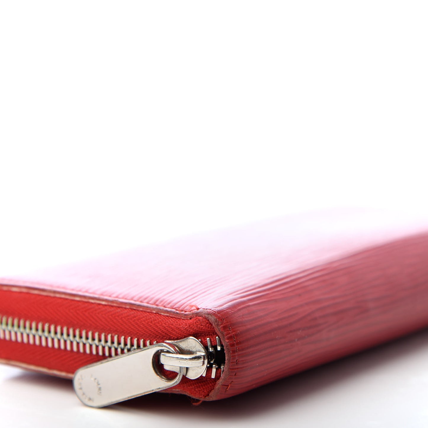 Epi Zippy Wallet Rouge
