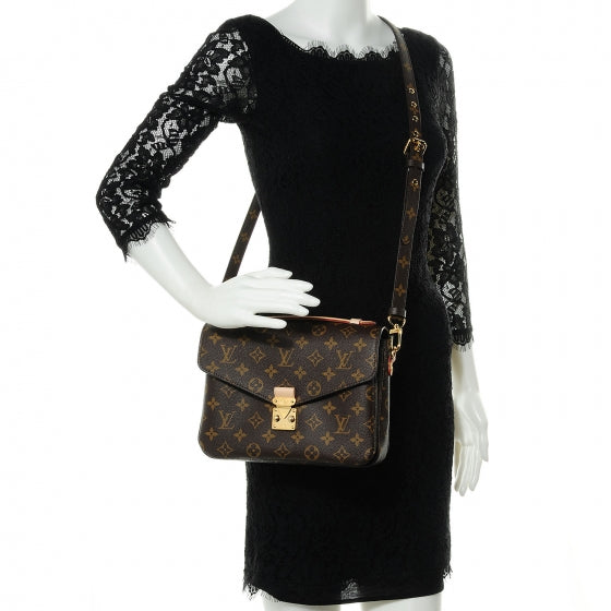 Louis Vuitton Monogram Pochette Metis 2 of 8
