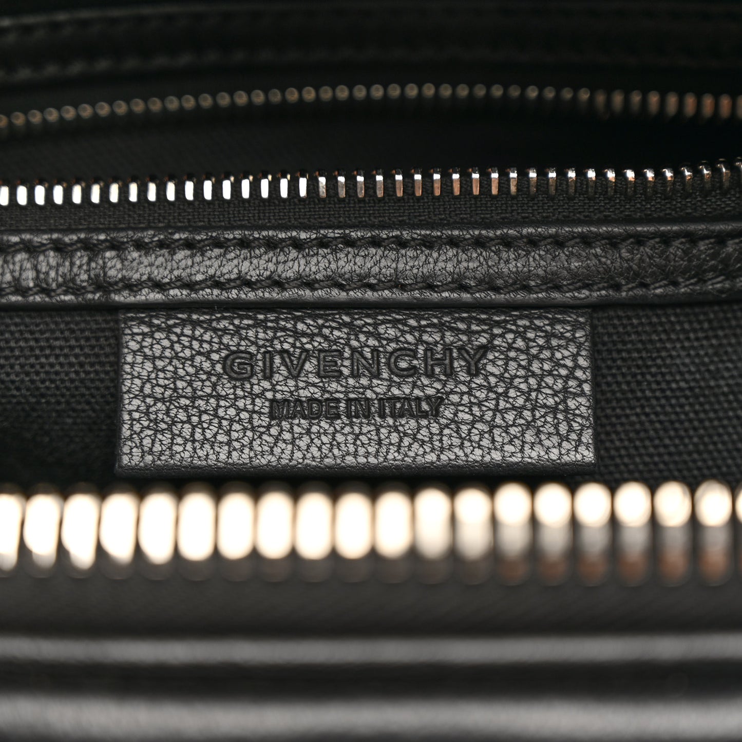 Sugar Goatskin Small Antigona Black