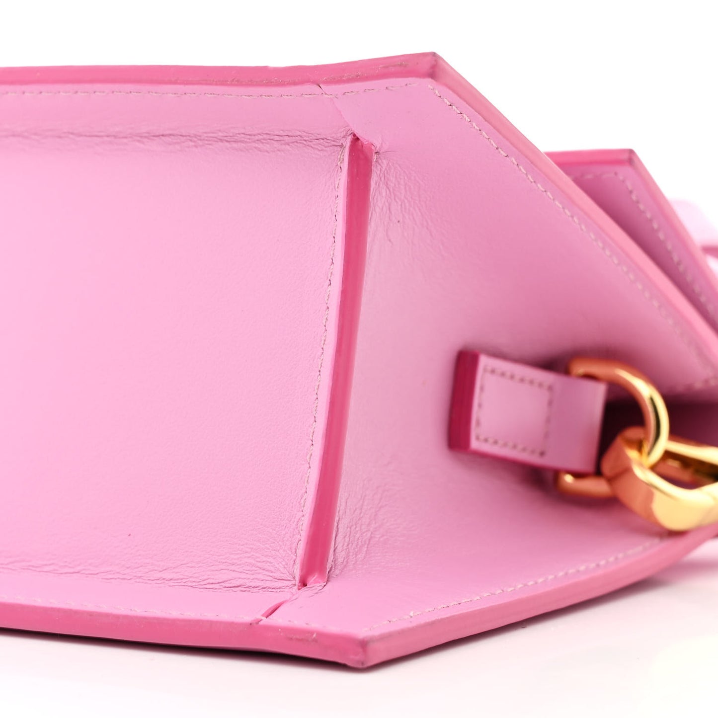 Smooth Calfskin Le Chiquito Moyen Light Pink