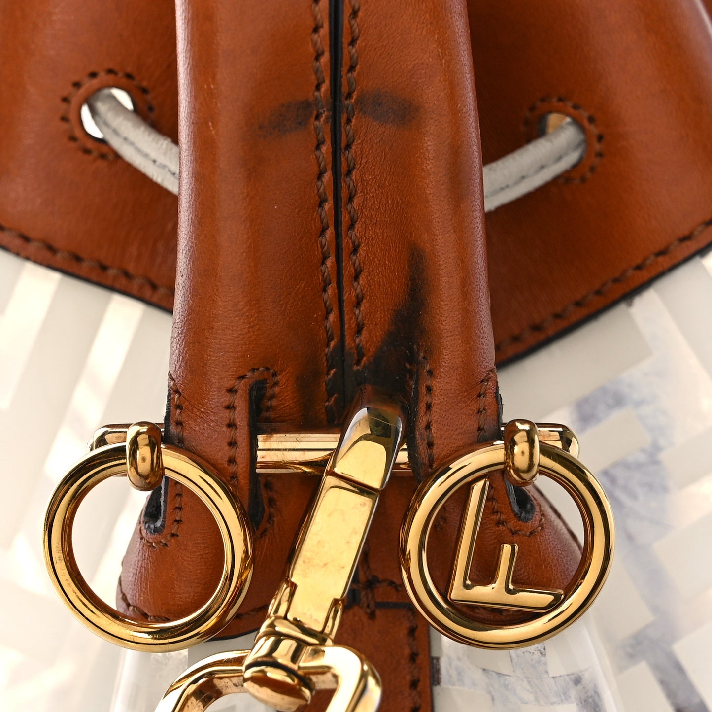 TPU FF Vitello Aura F is Fendi Grande Mon Tresor Bucket Bag White Cuoio