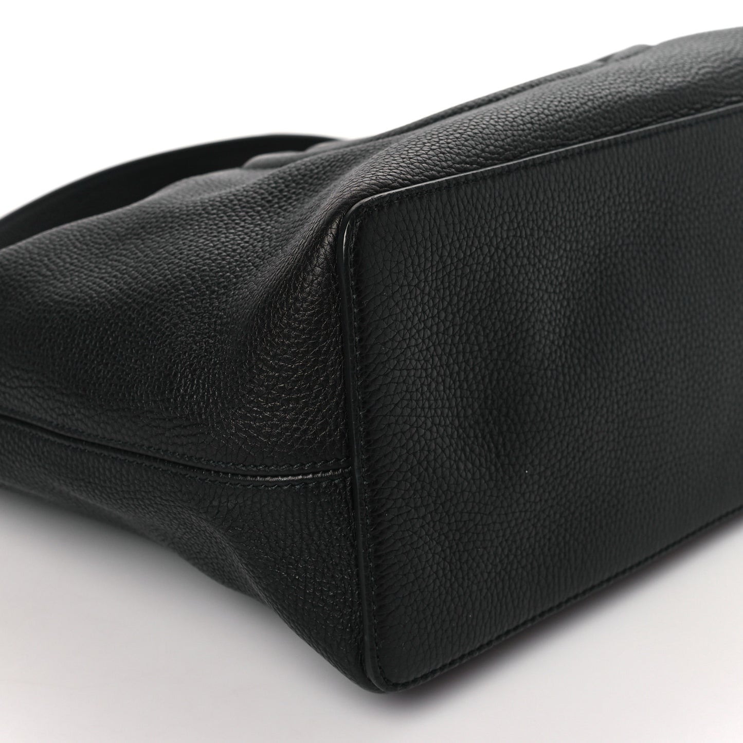 Pebbled Calfskin Large Soho Hobo Black