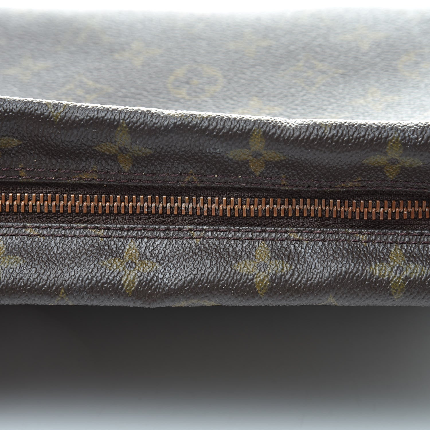 Louis Vuitton Monogram Trousse Toilette 28 13 of 13