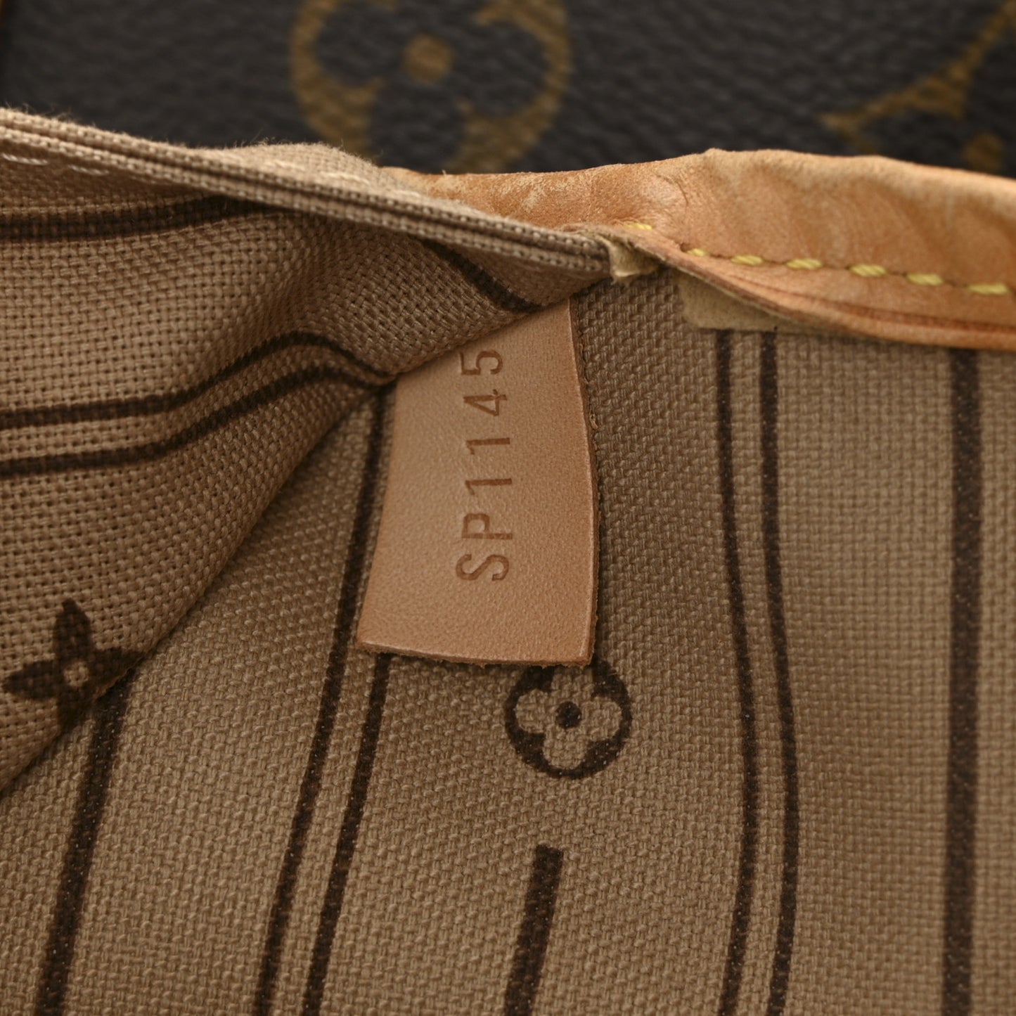 Monogram My LV Heritage Neverfull GM White Black