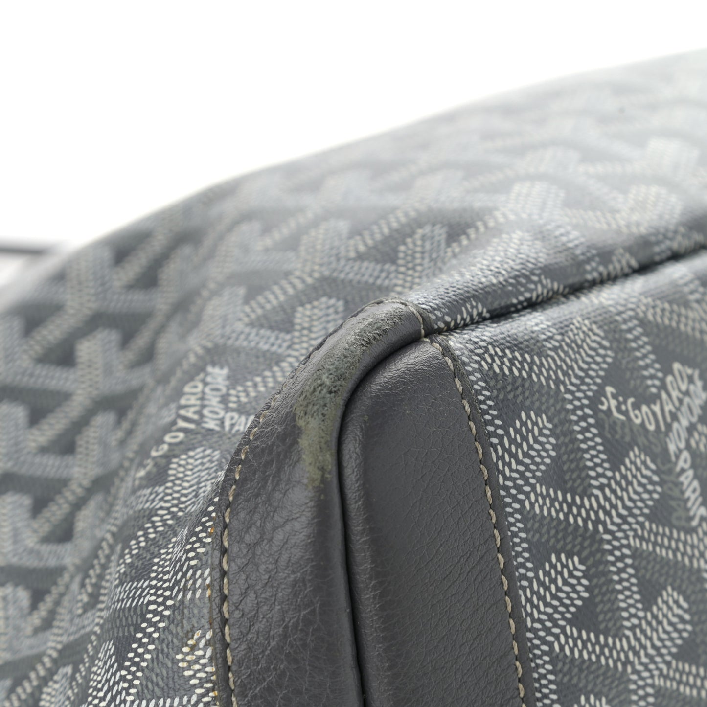 Goyardine Artois MM Grey