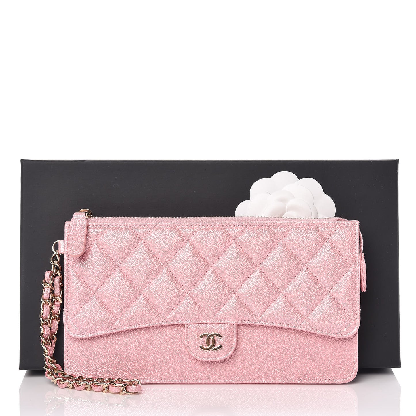 Iridescent Caviar Quilted Classic Pouch With Handle Rose Pink