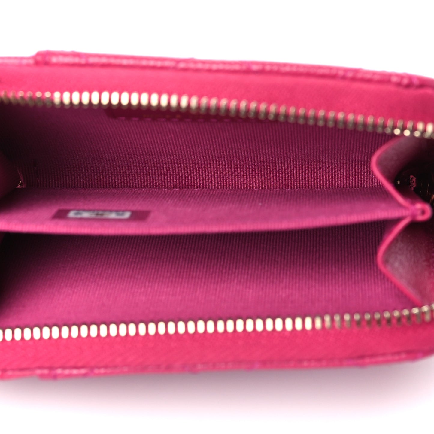 Caviar Quilted Zip Card Holder Fuchsia