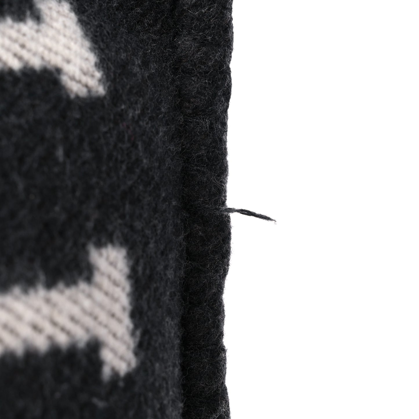 Wool Cashmere Avalon Pillow PM Ecru Gris Fonce