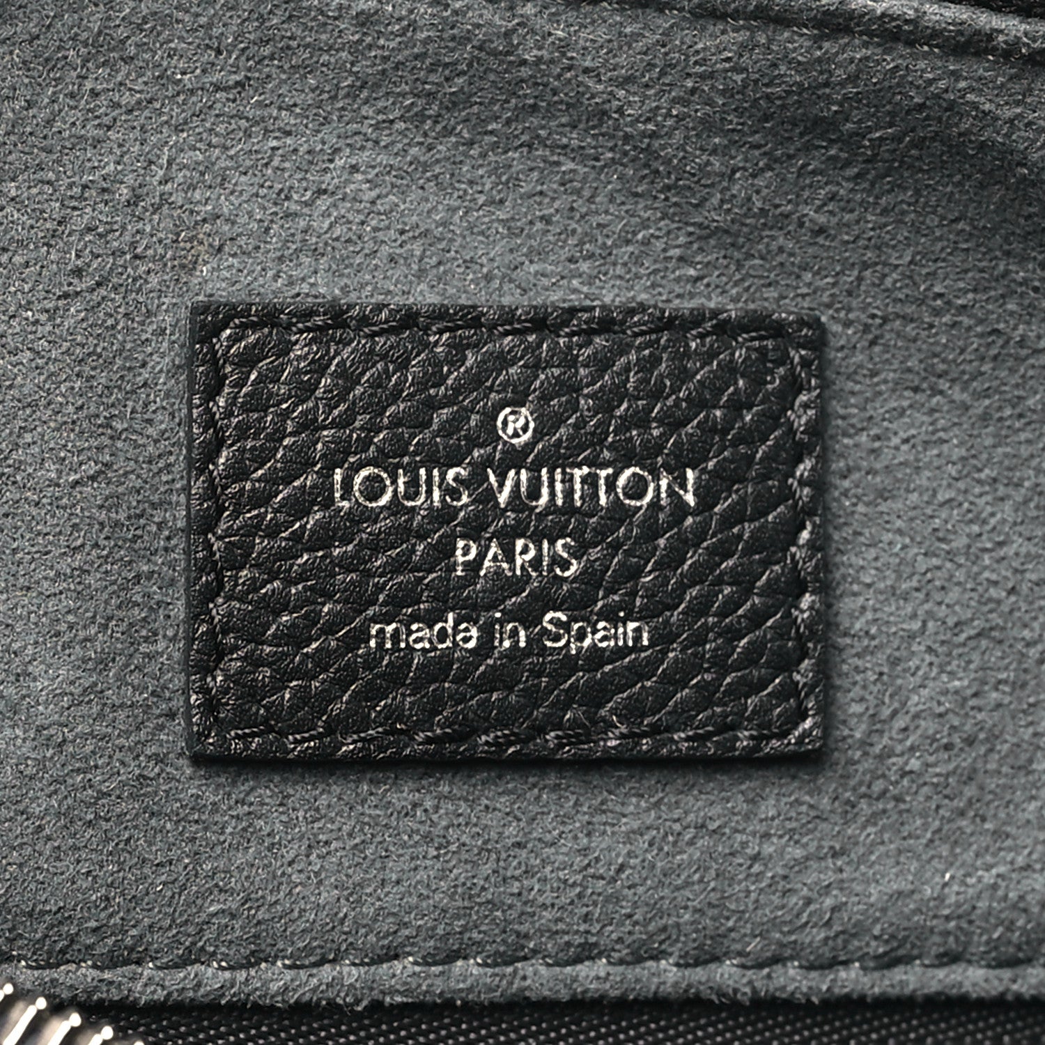 Louis Vuitton Mahina Beaubourg Hobo MM Black 6 of 10