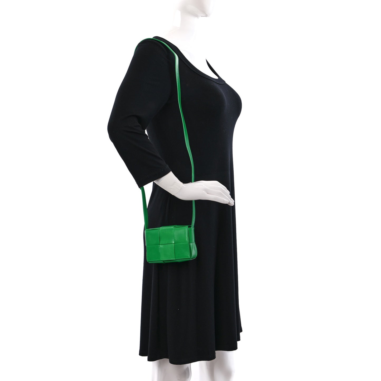 Paper Calfskin Maxi Intreccio Extra Mini Cassette Crossbody Bag Parakeet
