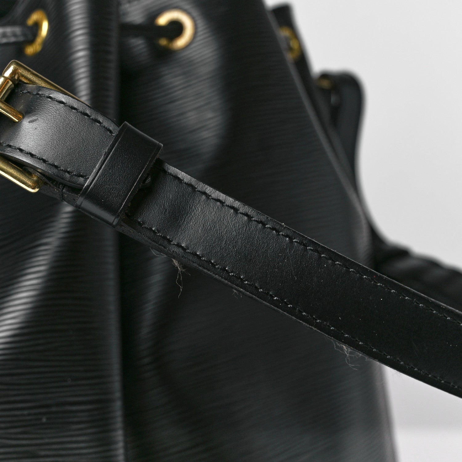 Louis Vuitton Epi Noe Black 12 of 12