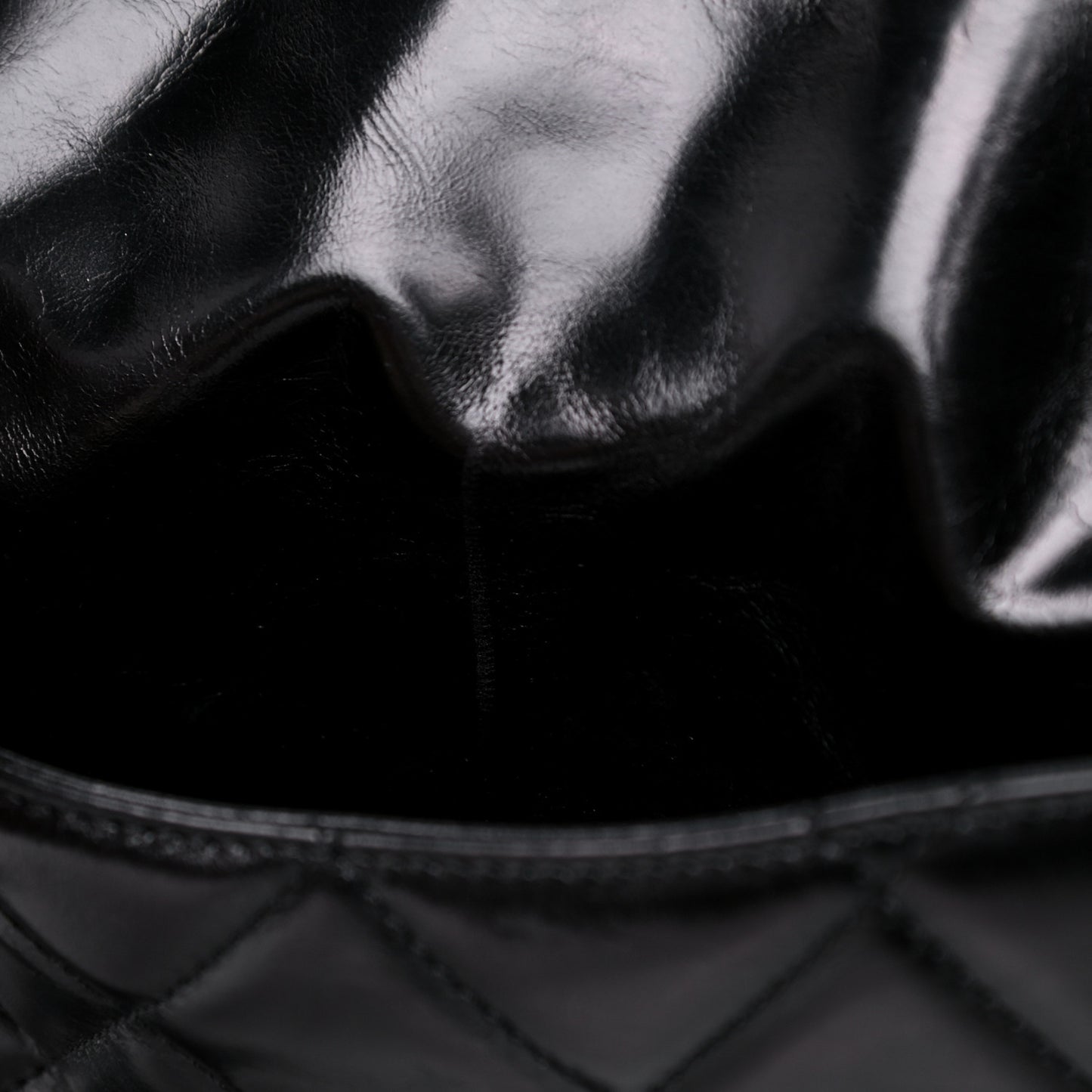 Glazed Calfskin Small Deauville Tote Black