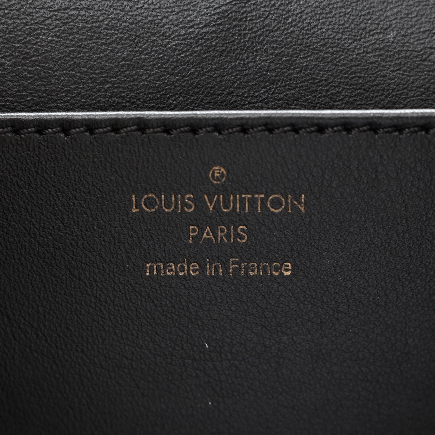 Grained Calfskin Vivienne NM Black