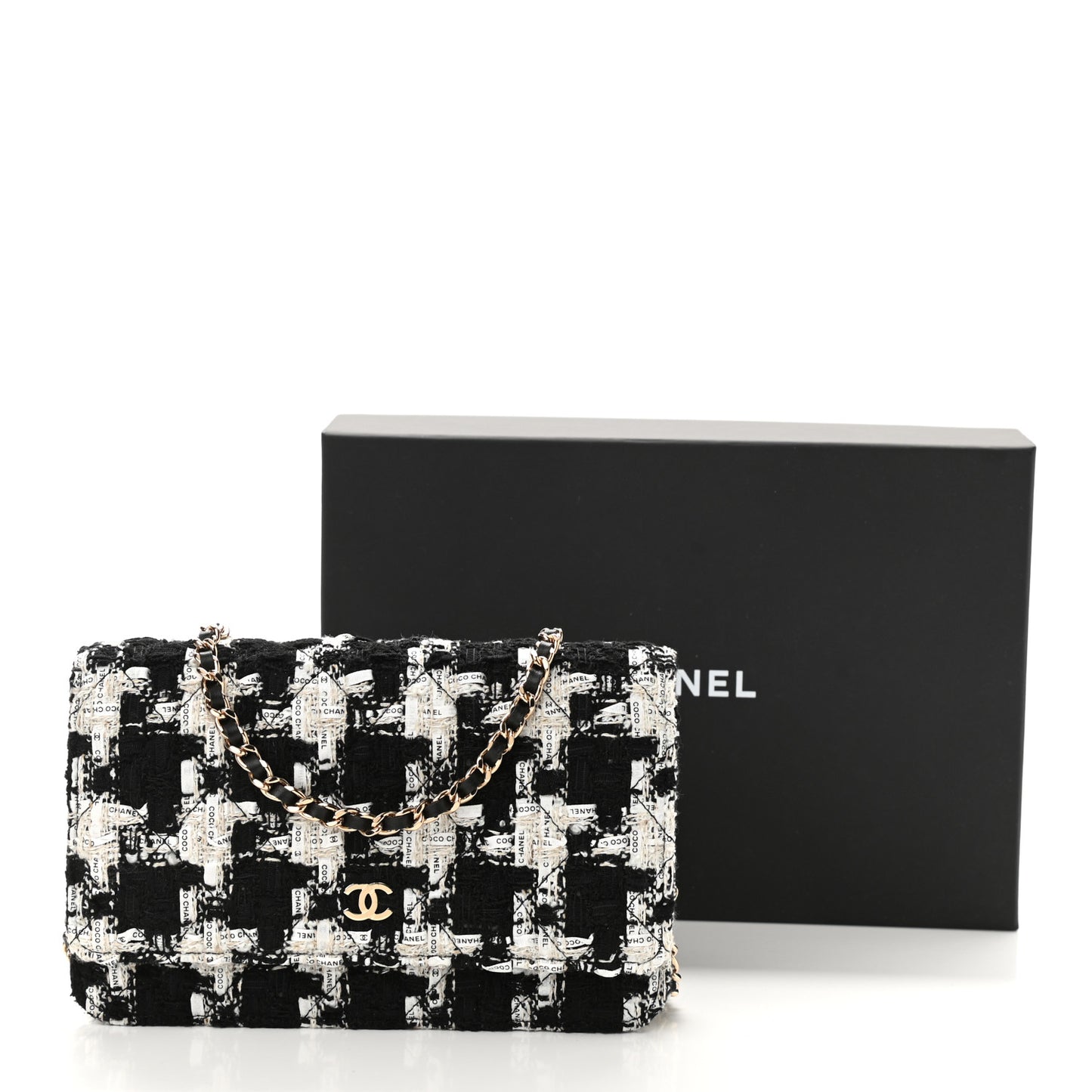 Tweed Quilted Wallet On Chain WOC Black Ecru White