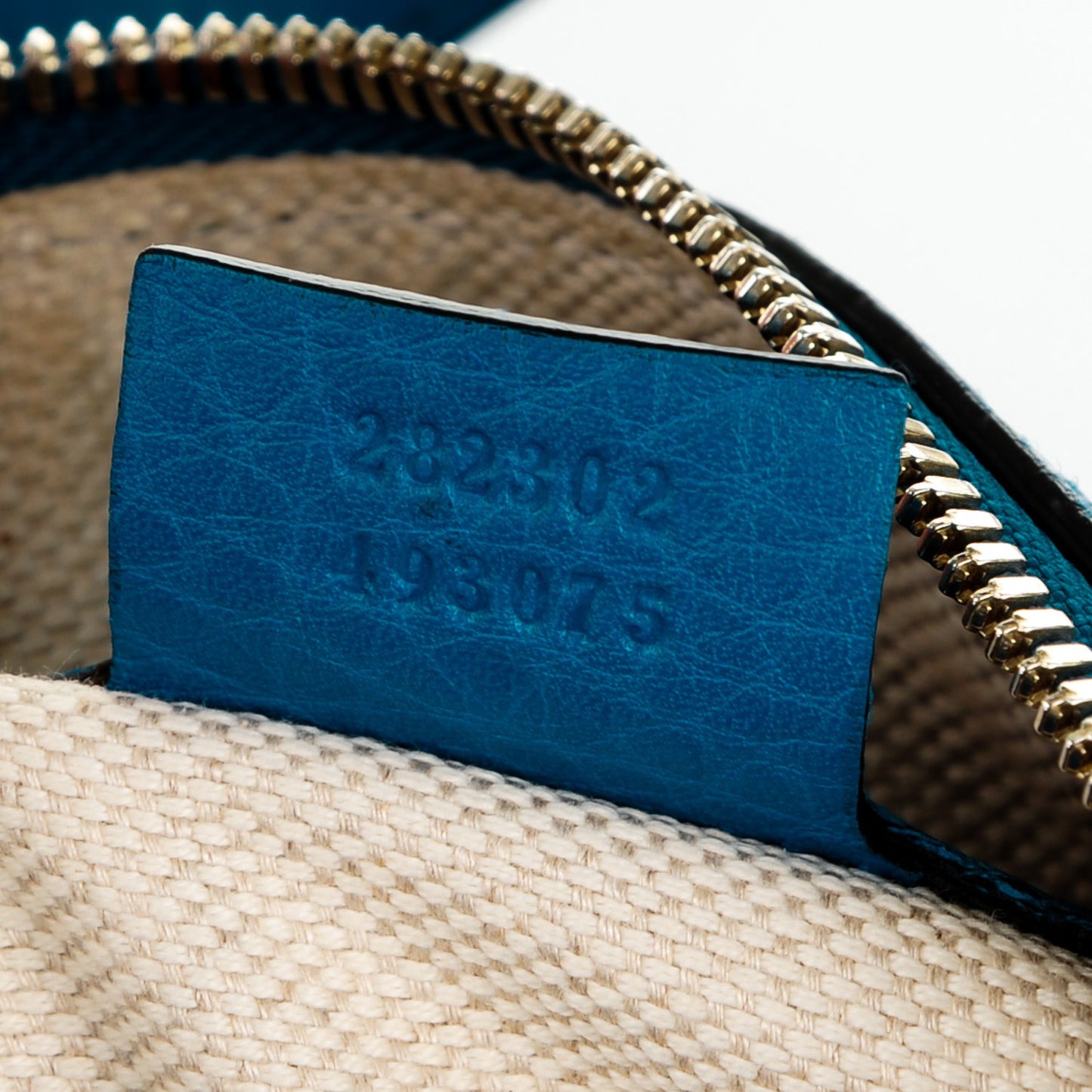 Calfskin Medium Soho Boston Riviera Blue