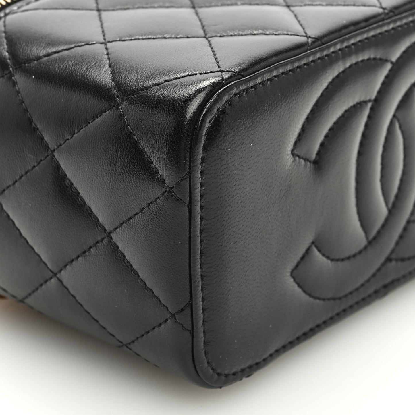 Lambskin Quilted Small CC Dynasty Vanity Case With Chain Black