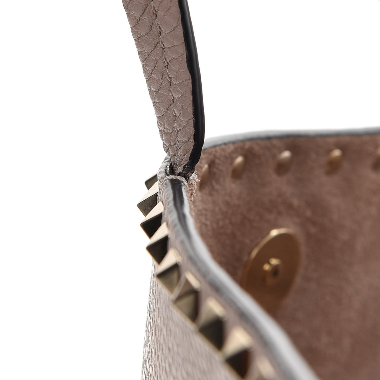 Grained Calfskin Rockstud Shoulder Tote Poudre