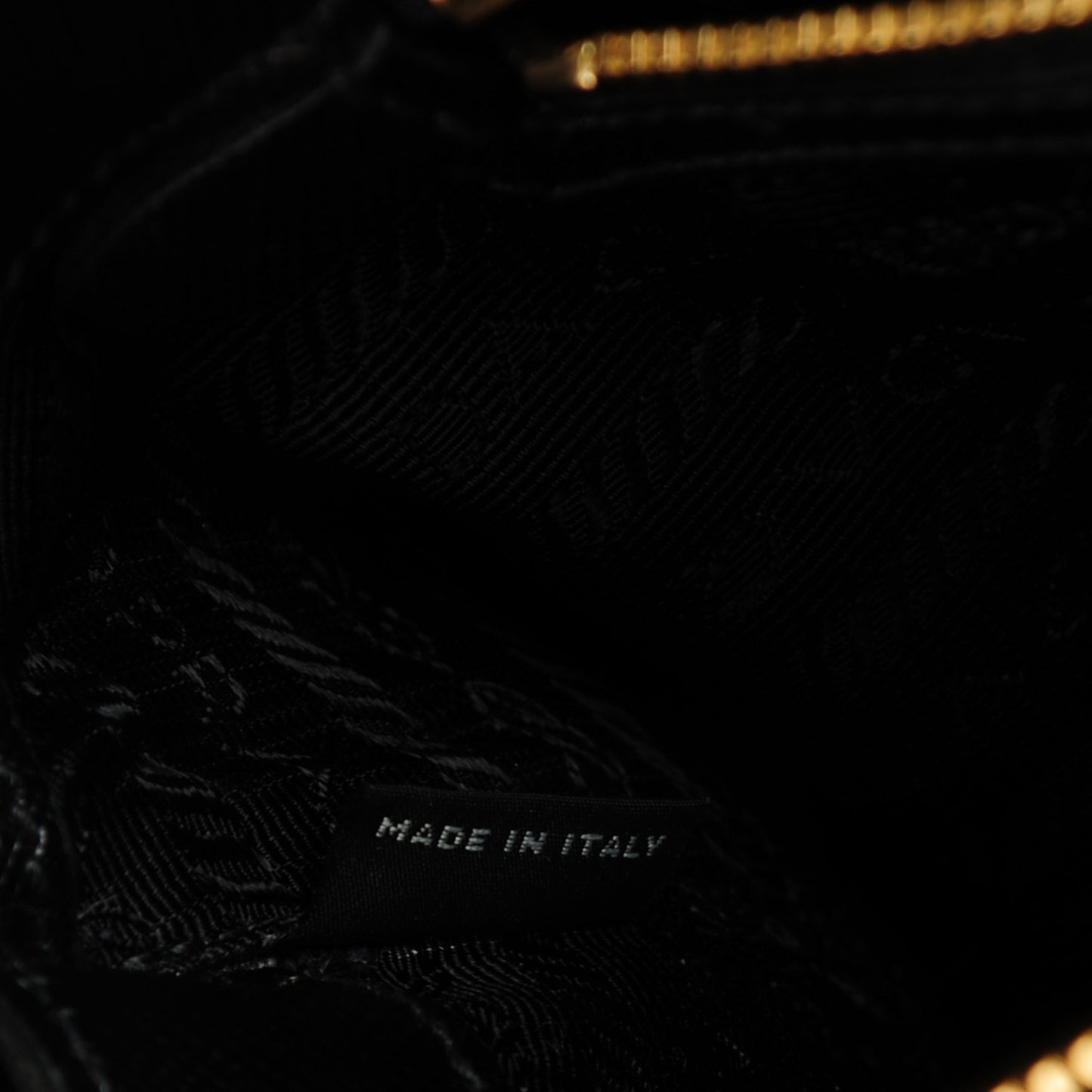 Saffiano Lux Medium Promenade Tote Black