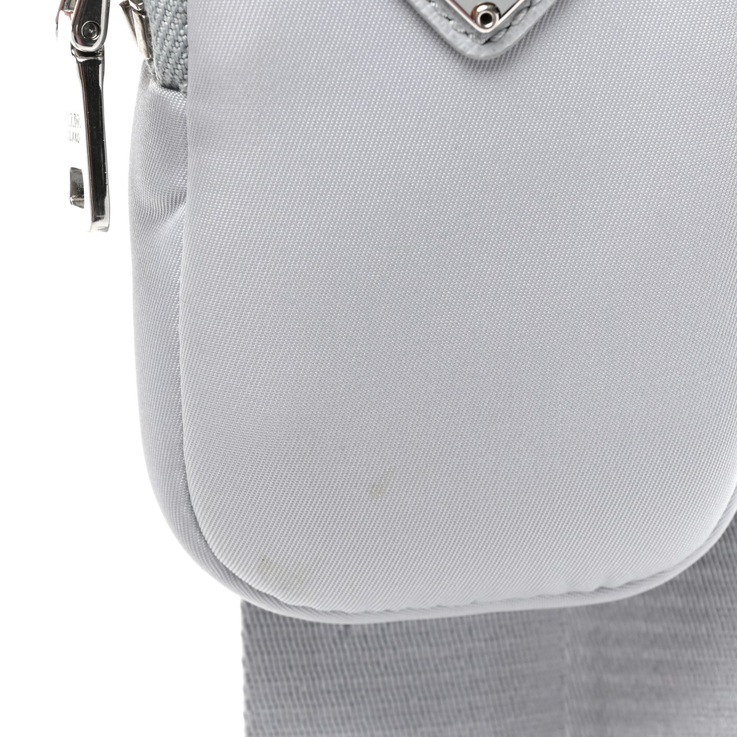 Re-Nylon Saffiano Re-Edition 2005 Shoulder Bag Fiordaliso
