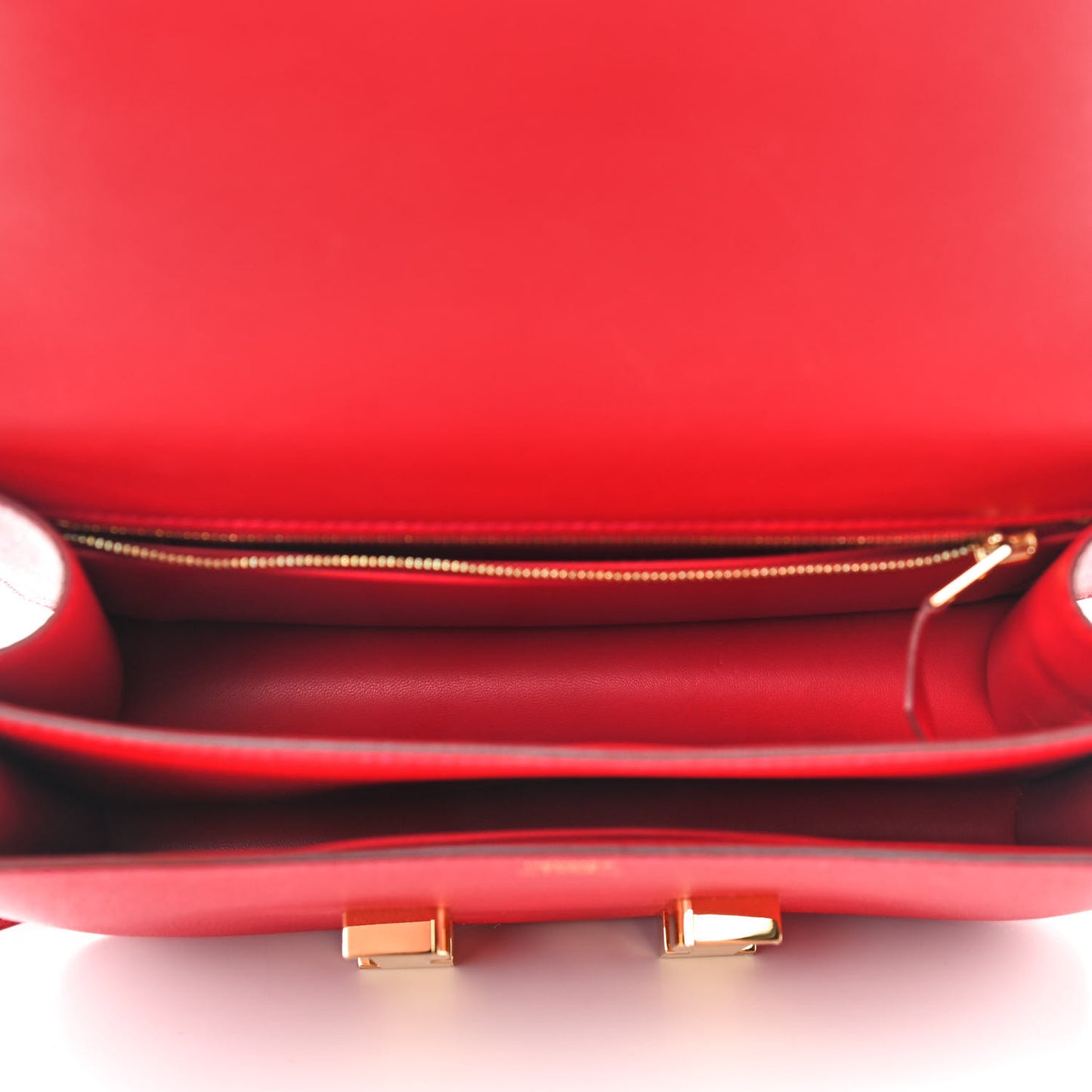Epsom Constance 24 Rouge Casaque