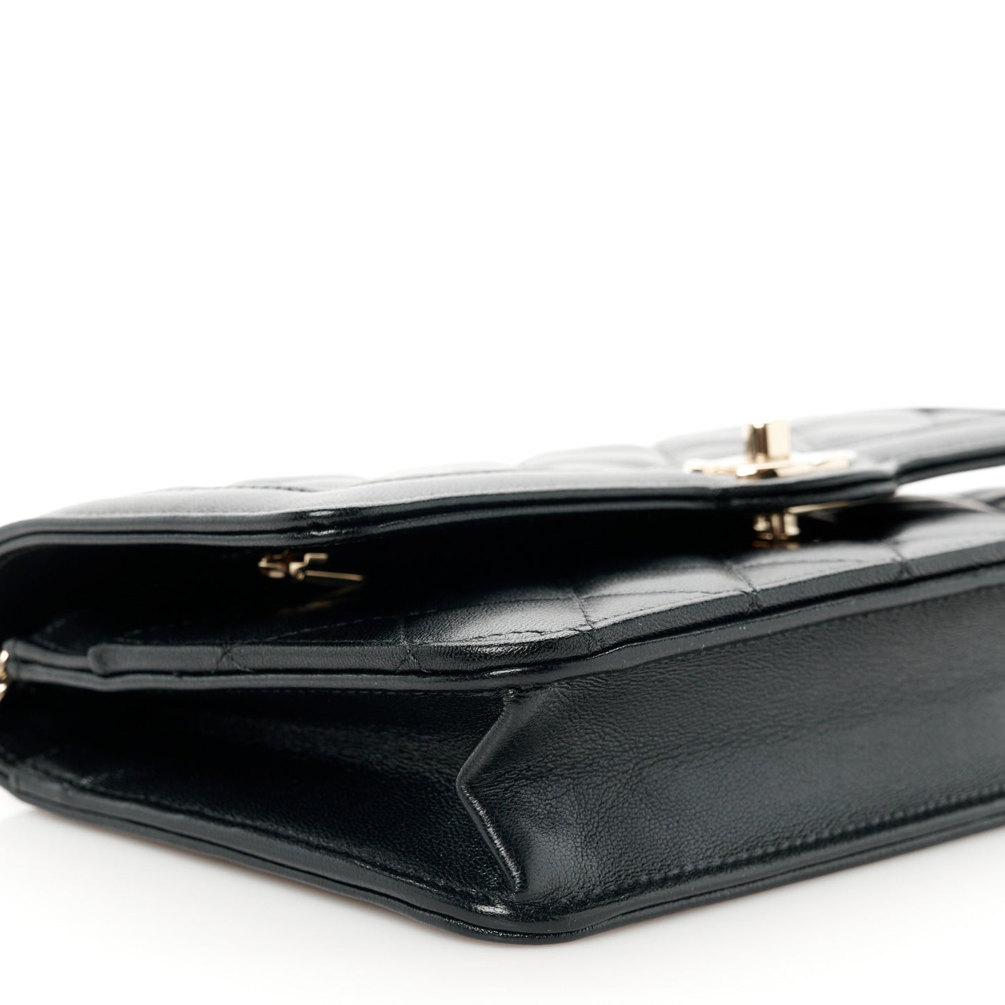 Lambskin Quilted CC Wallet On Chain WOC Black