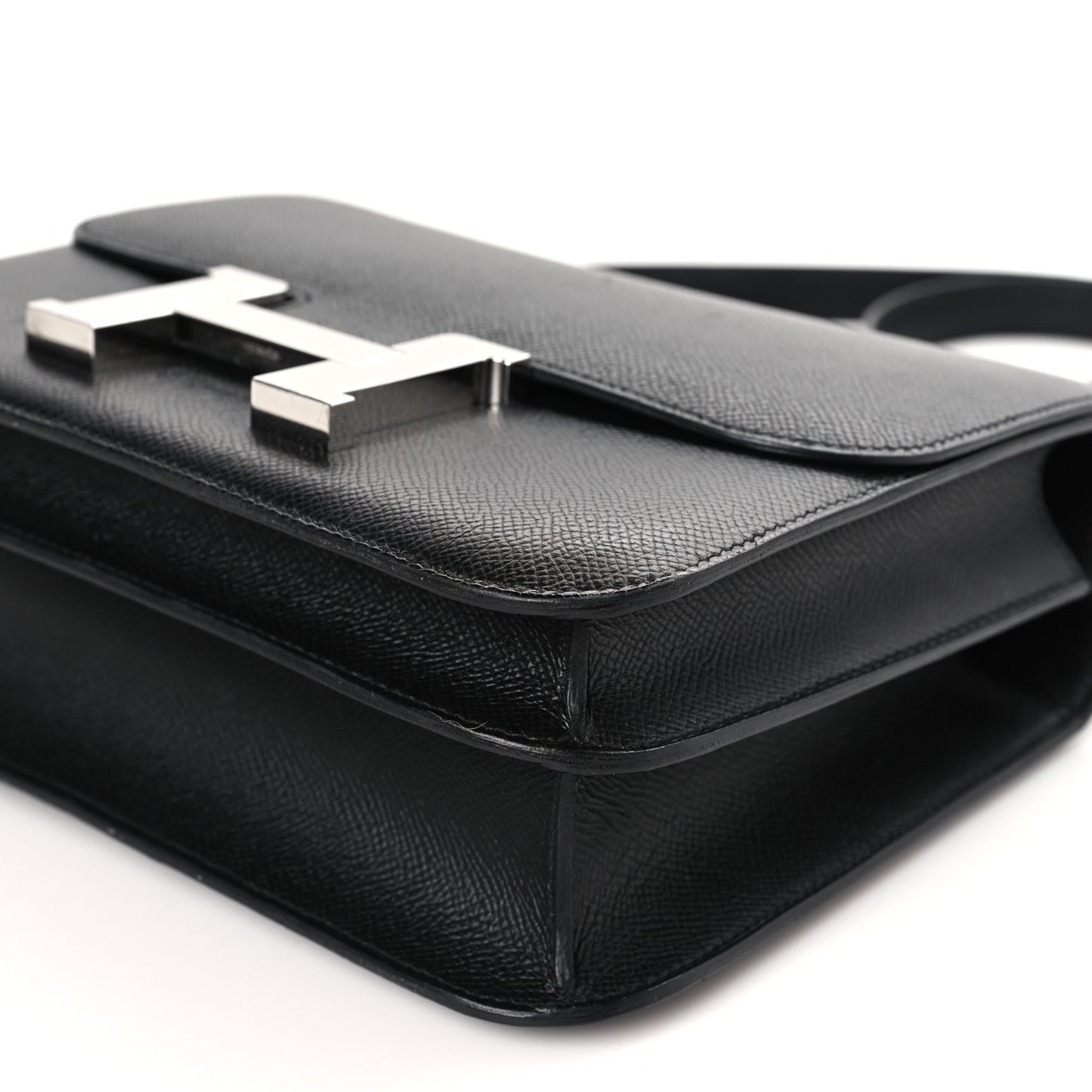 Epsom Constance 24 Black