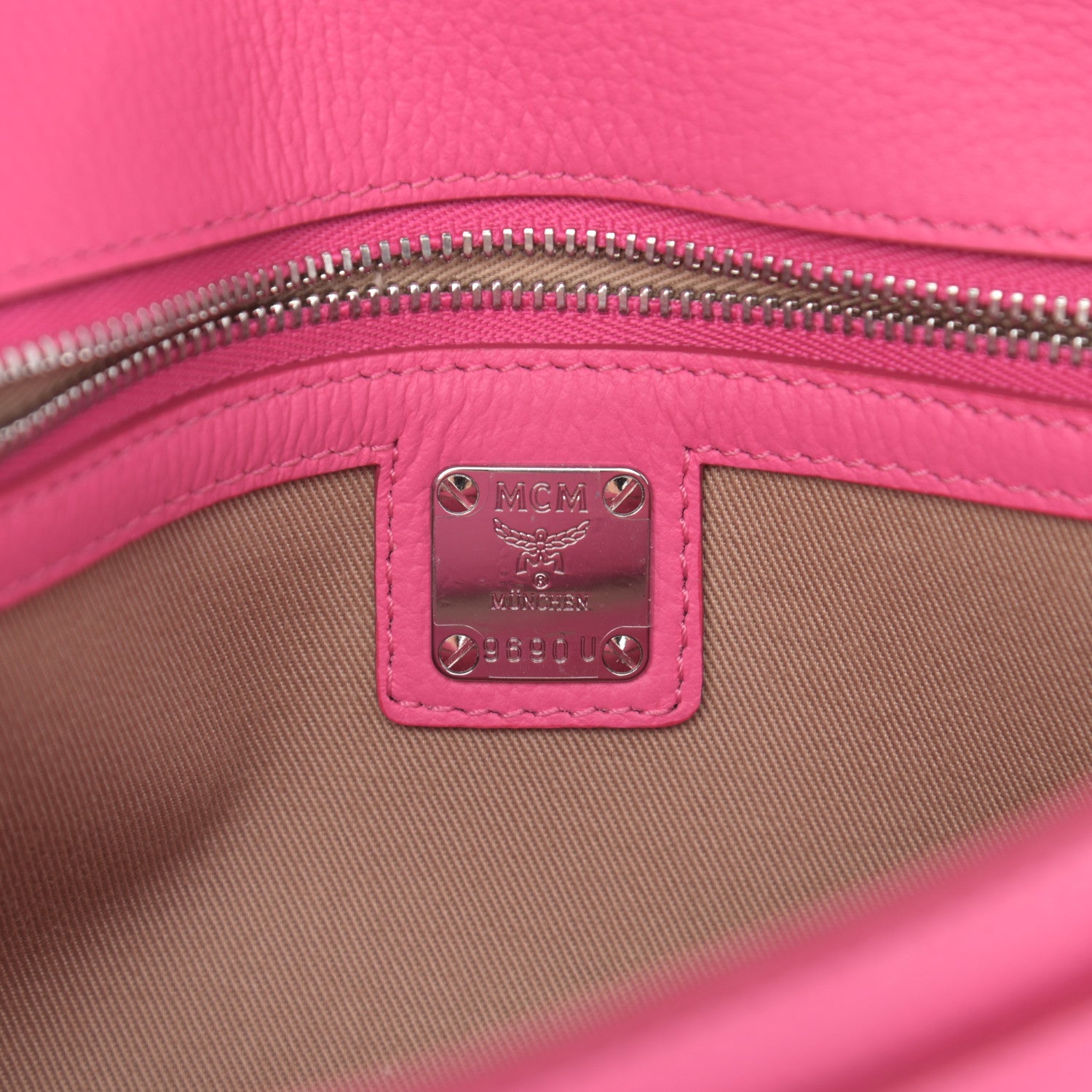 MCM Calfskin Large Patricia Wallet On Chain Pink 6 of 10