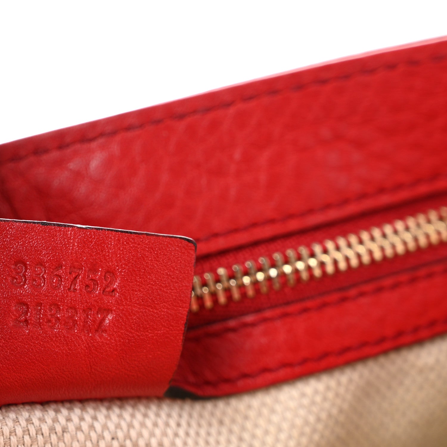 Gucci Pebbled Calfskin Medium Soho Flap Crossbody Tabasco Red 7 of 13